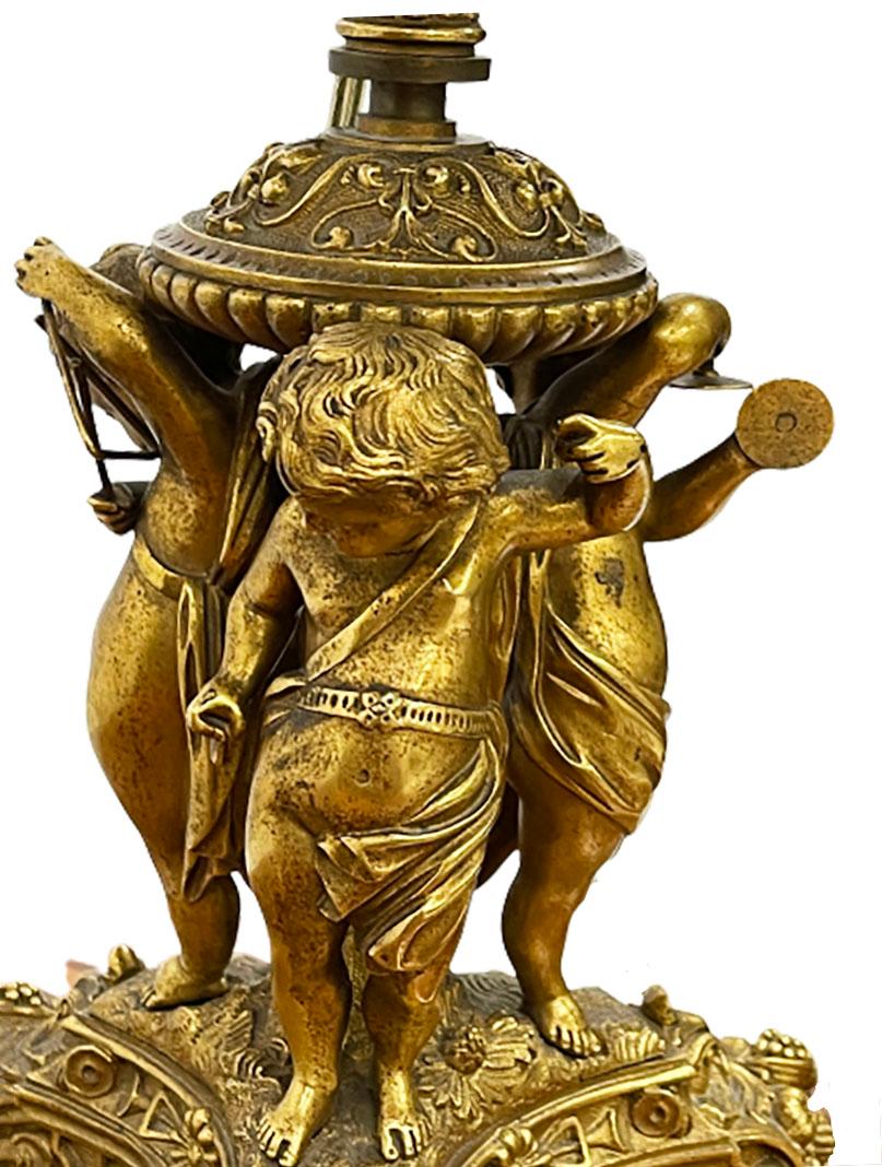 Bronze Gilded with Musical Putti Table Lamp In Good Condition For Sale In Delft, NL
