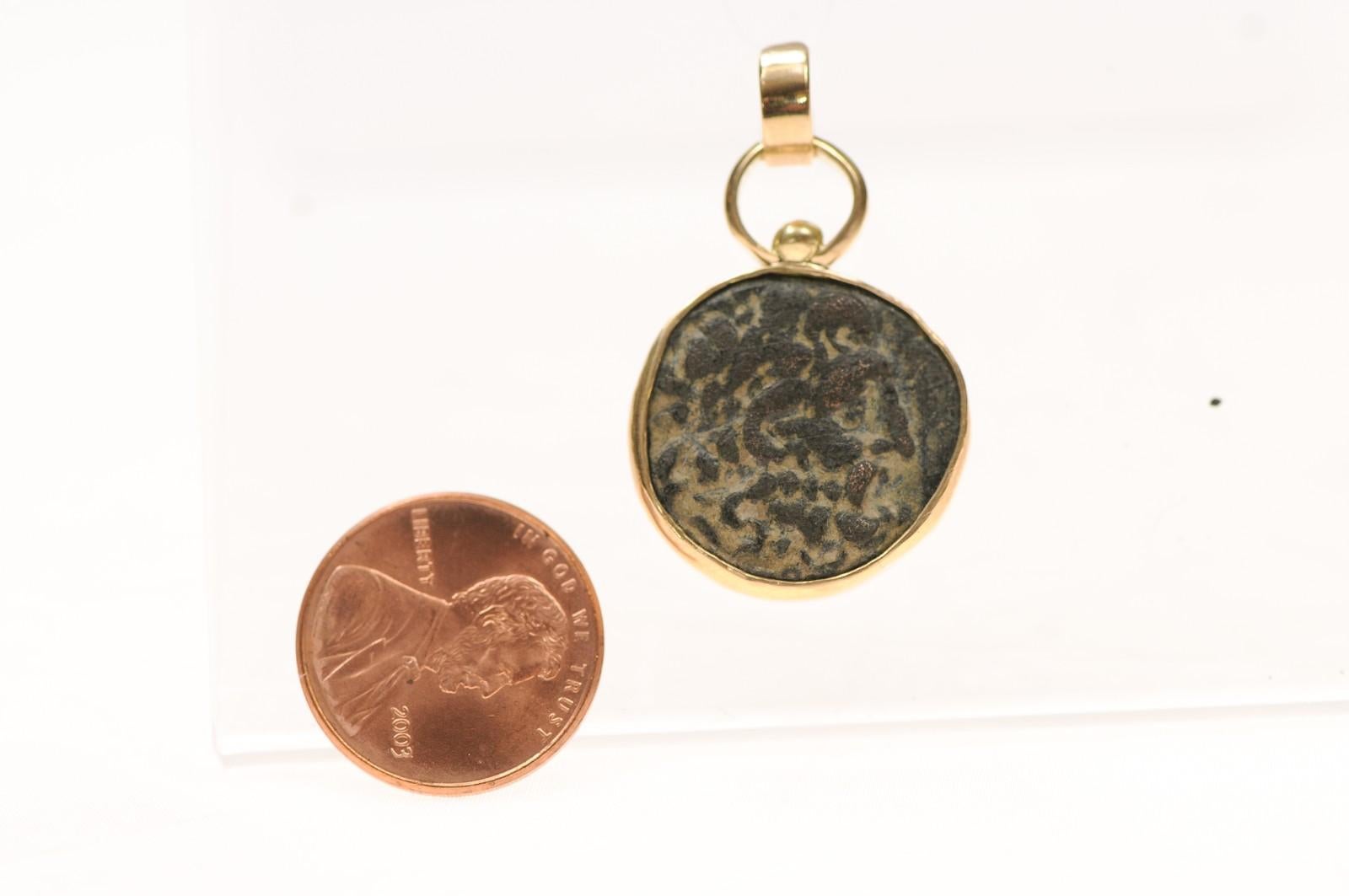 A Bronze Greek [coin] pendant w 18 karat gold (pendant only) In Excellent Condition For Sale In Atlanta, GA