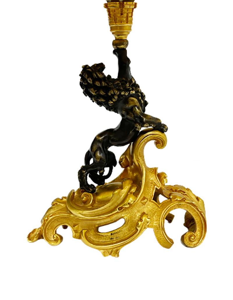 20th Century Bronze Lamp with Curled Leaf Gilded Base and Standing Lion For Sale