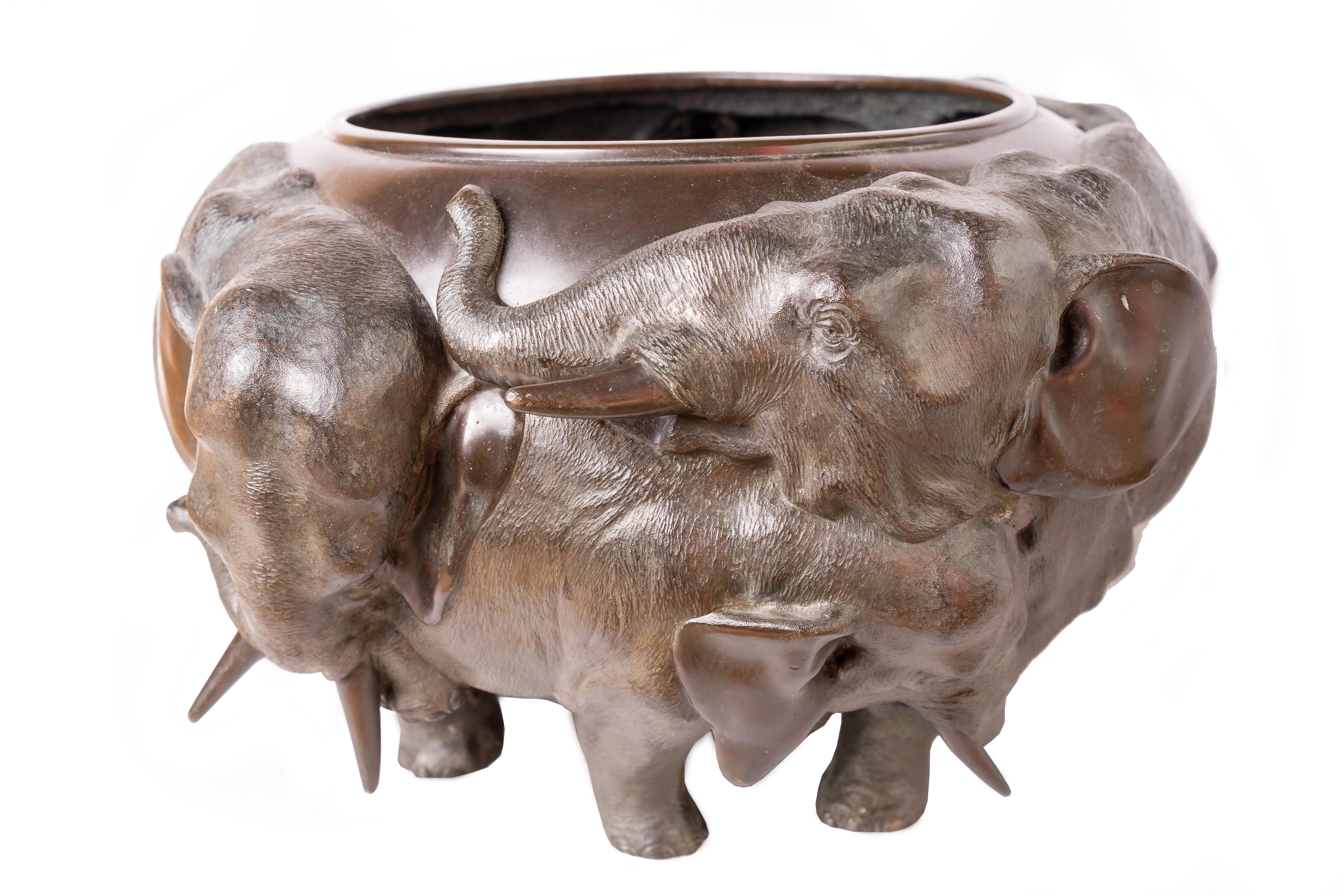 Cast A Bronze Meiji Period Elephant Jardiniere For Sale