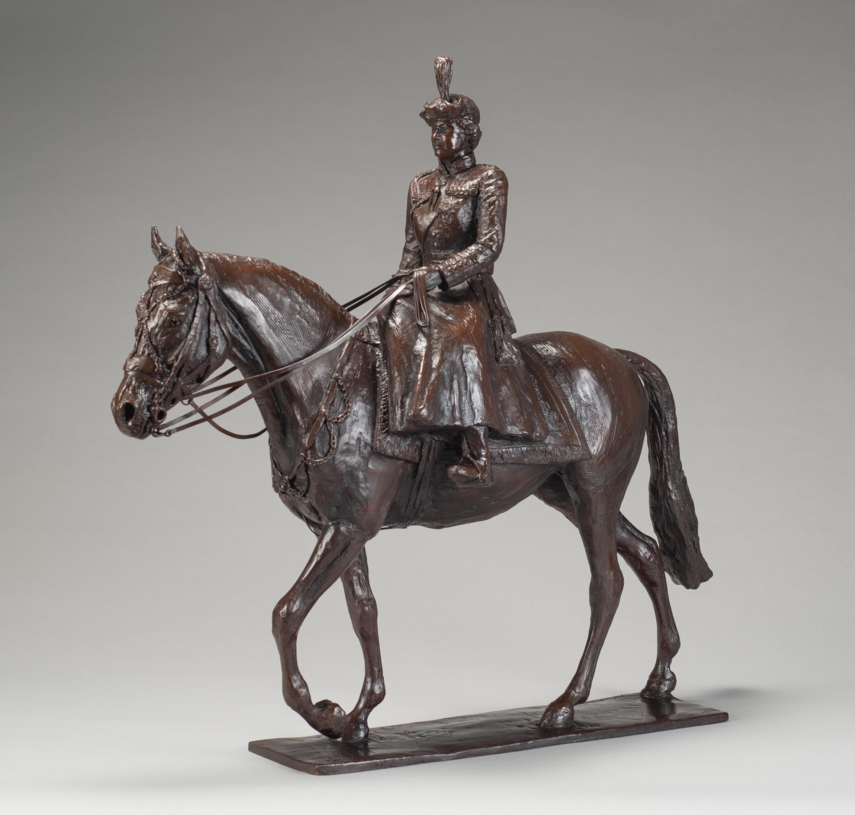 A bronze of Queen Elizabeth II Trooping the Colour by Amy Goodman For Sale 2