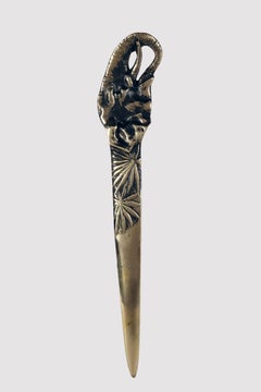 A bronze paper knife opener depicting a elephant head, Great Britain 1890.