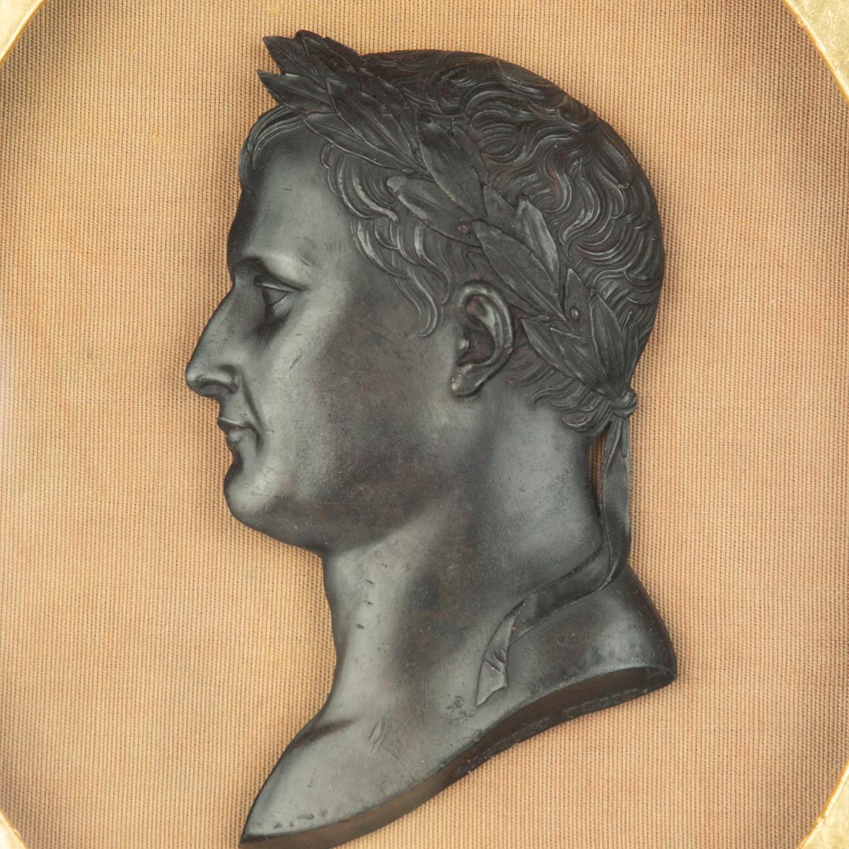 Un portrait en bronze de l'empereur Napoléon Bonaparte, par Andrieu Bon état à Lymington, Hampshire