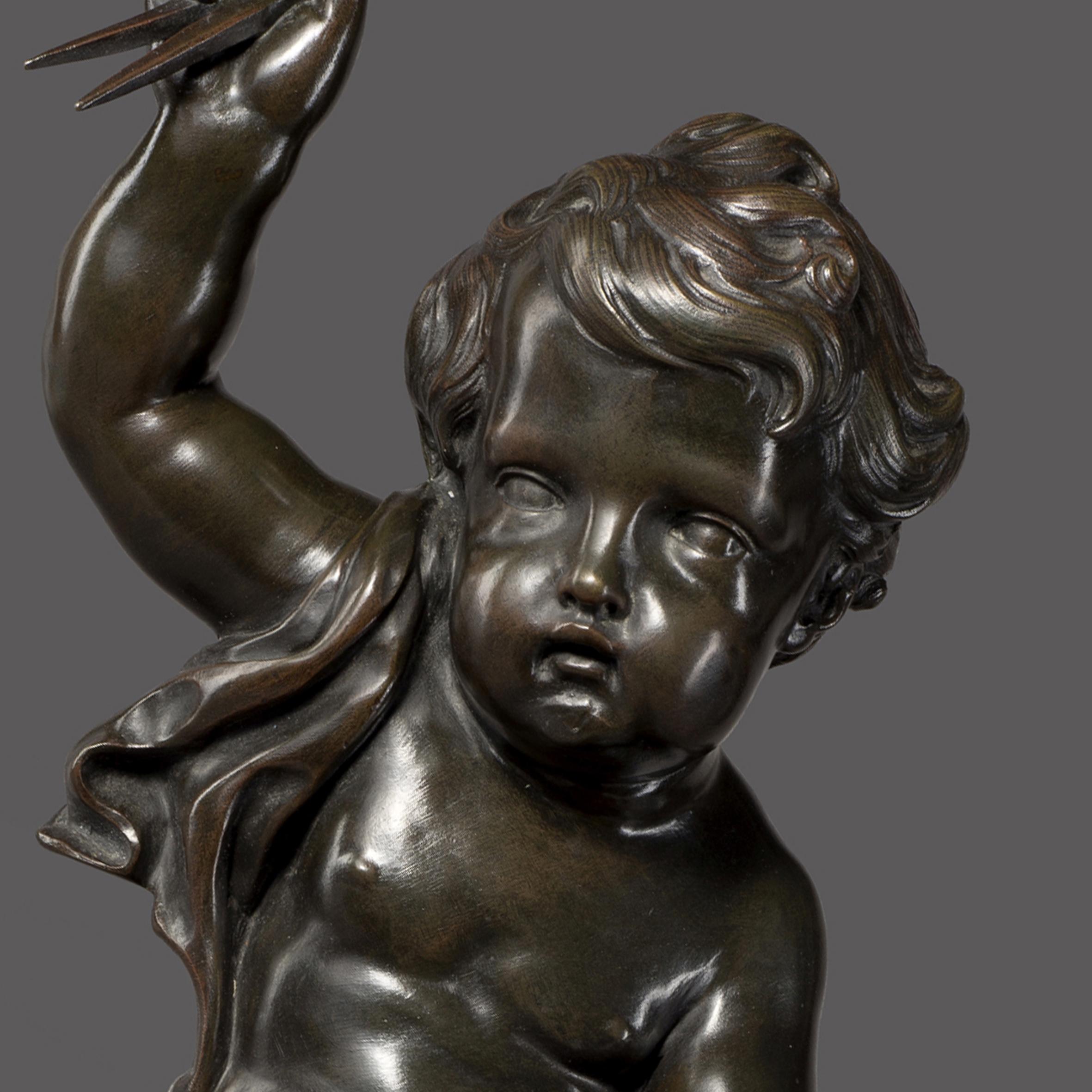 Putto-Figur aus Bronze, Sinnbild der Architektur, nach Clodion, um 1890 (Vergoldet) im Angebot