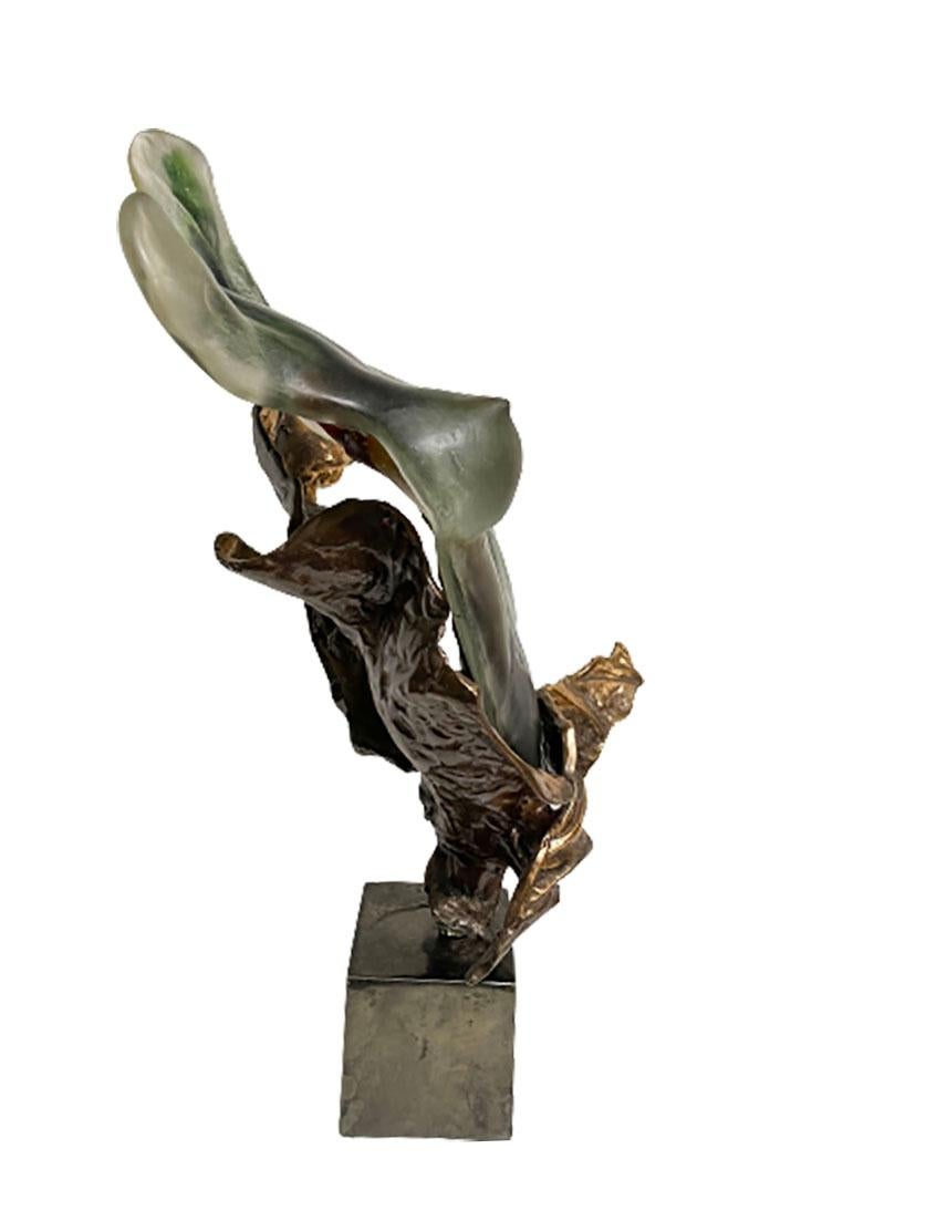 Français Sculpture en bronze avec verre d'Yves Lohe, France