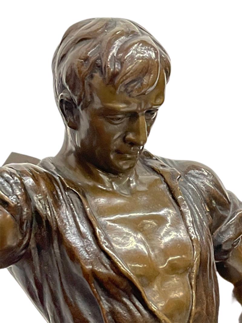 Tedesco Statua di bronzo di un maniscalco in vendita