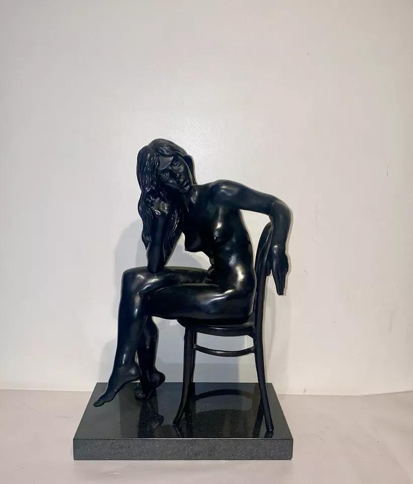 A Bronze Study of a Nude Woman Seated with Long Flowing Hair by Ronald Cameron In Excellent Condition In London, GB