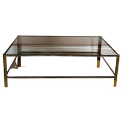 Mesa auxiliar de bronce de dos pisos atribuida a Jaques Quinet para Maison Malabert