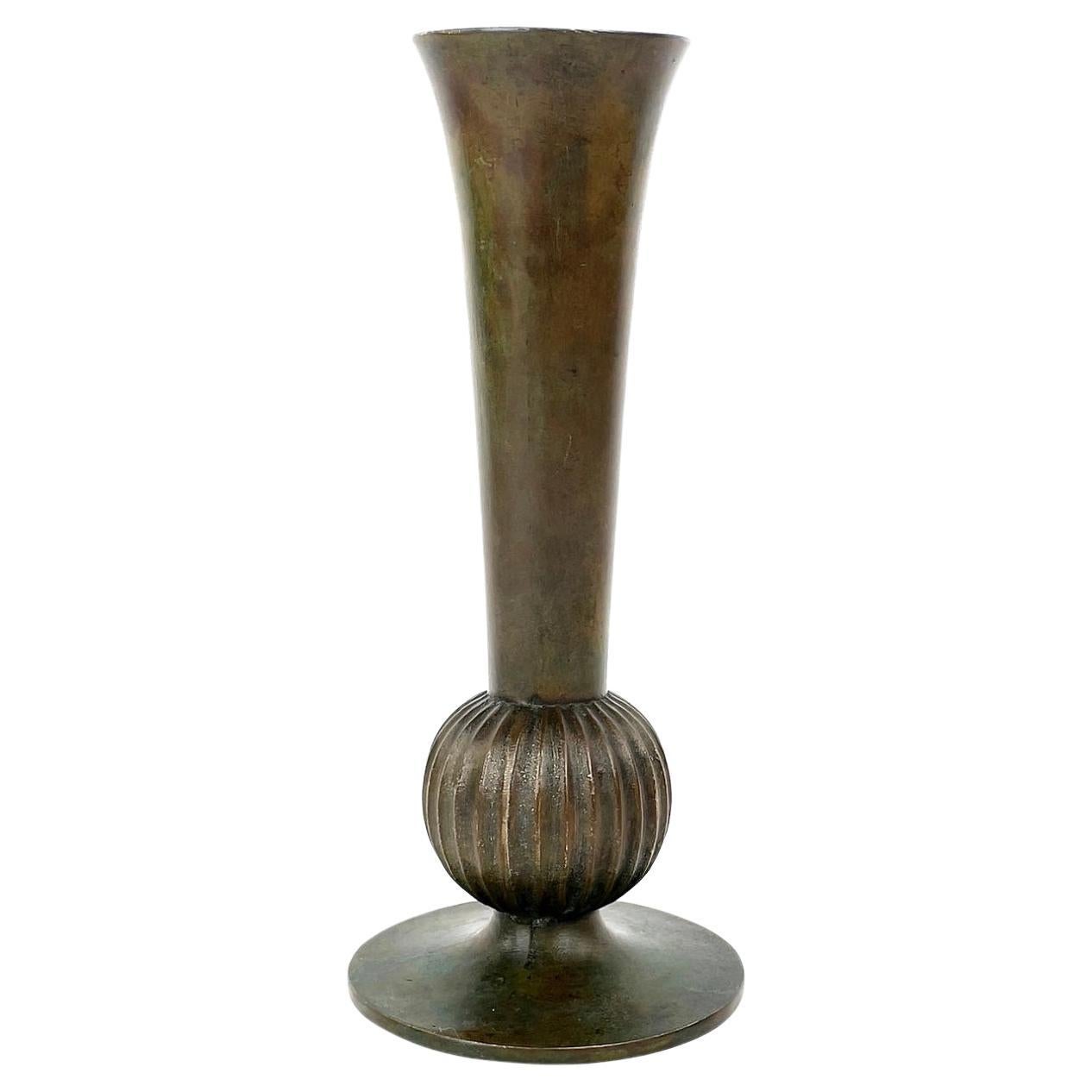 Un vaso di bronzo di Sune Bäckström in vendita