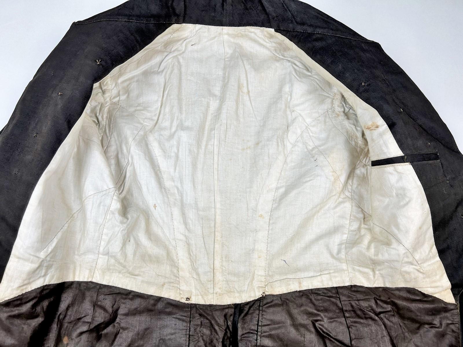 A brown frockcoat for french elegant man - Louis-Philippe period Circa 1830 For Sale 7