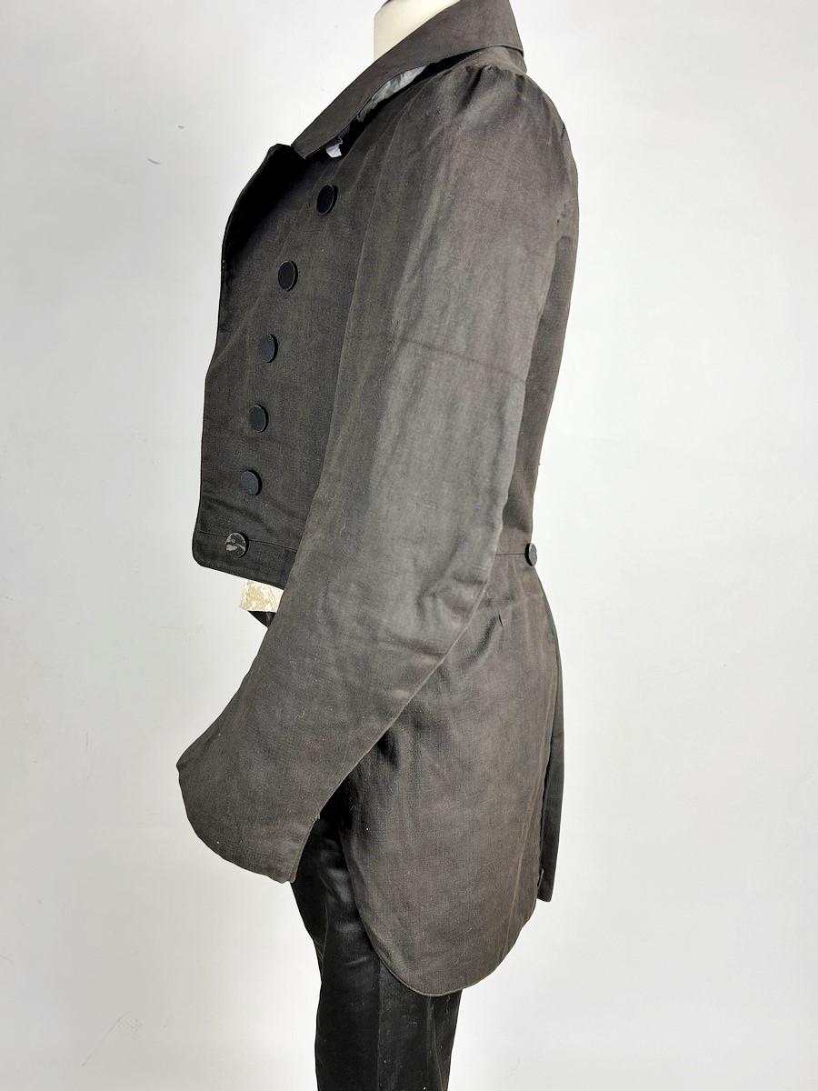 A brown frockcoat for french elegant man - Louis-Philippe period Circa 1830 In Good Condition For Sale In Toulon, FR