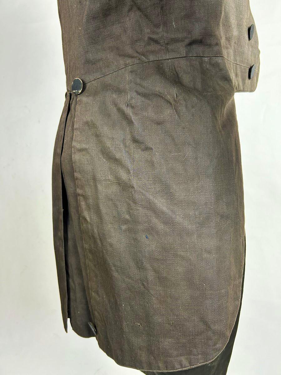 A brown frockcoat for french elegant man - Louis-Philippe period Circa 1830 For Sale 2