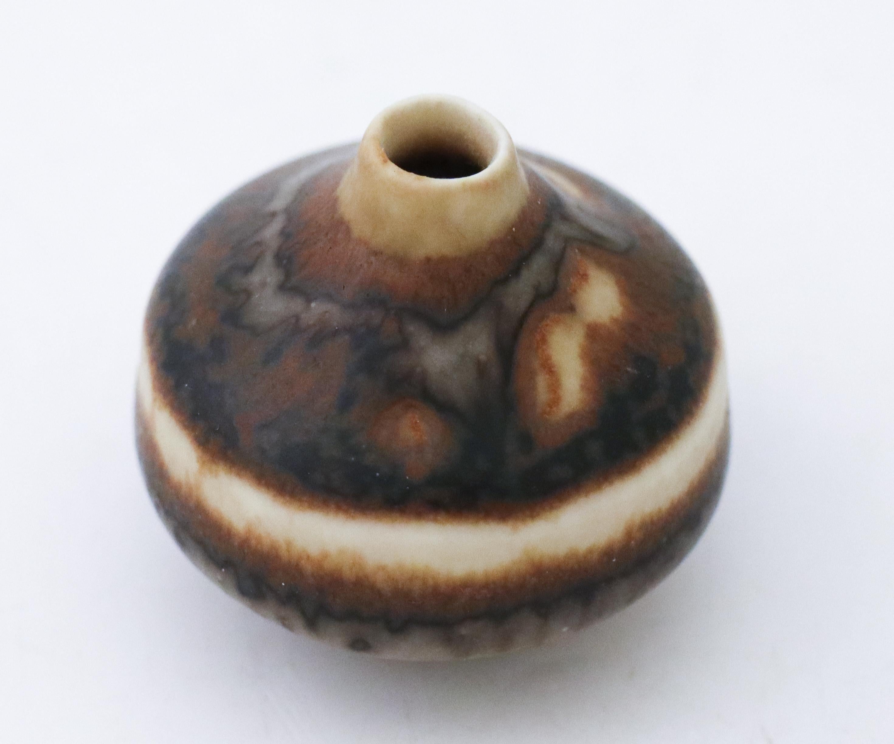 Scandinave moderne Vase miniature brun, Carl-Harry Stålhane, Rörstrand, Mid-Century Vintage en vente