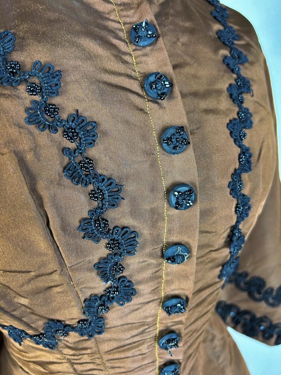 A brown silk faille day dress with pagoda sleeves - France Circa 1880 For Sale 1