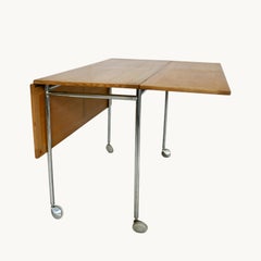 Mesa auxiliar plegable "Berit" de Bruno Mathsson, Suecia, años 50.