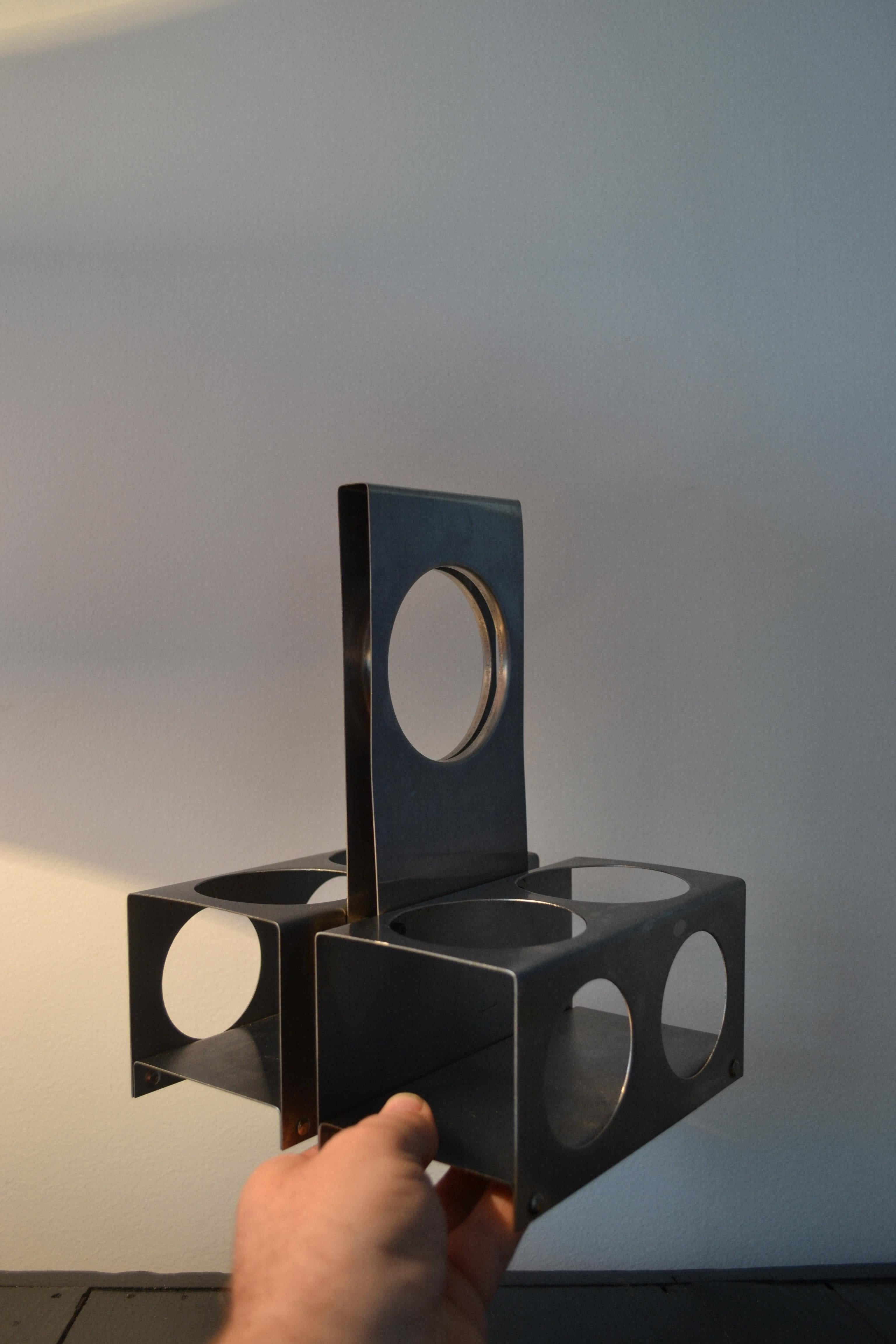 A brushed steel wine rack  - François Monnet - France - 1970s For Sale 5