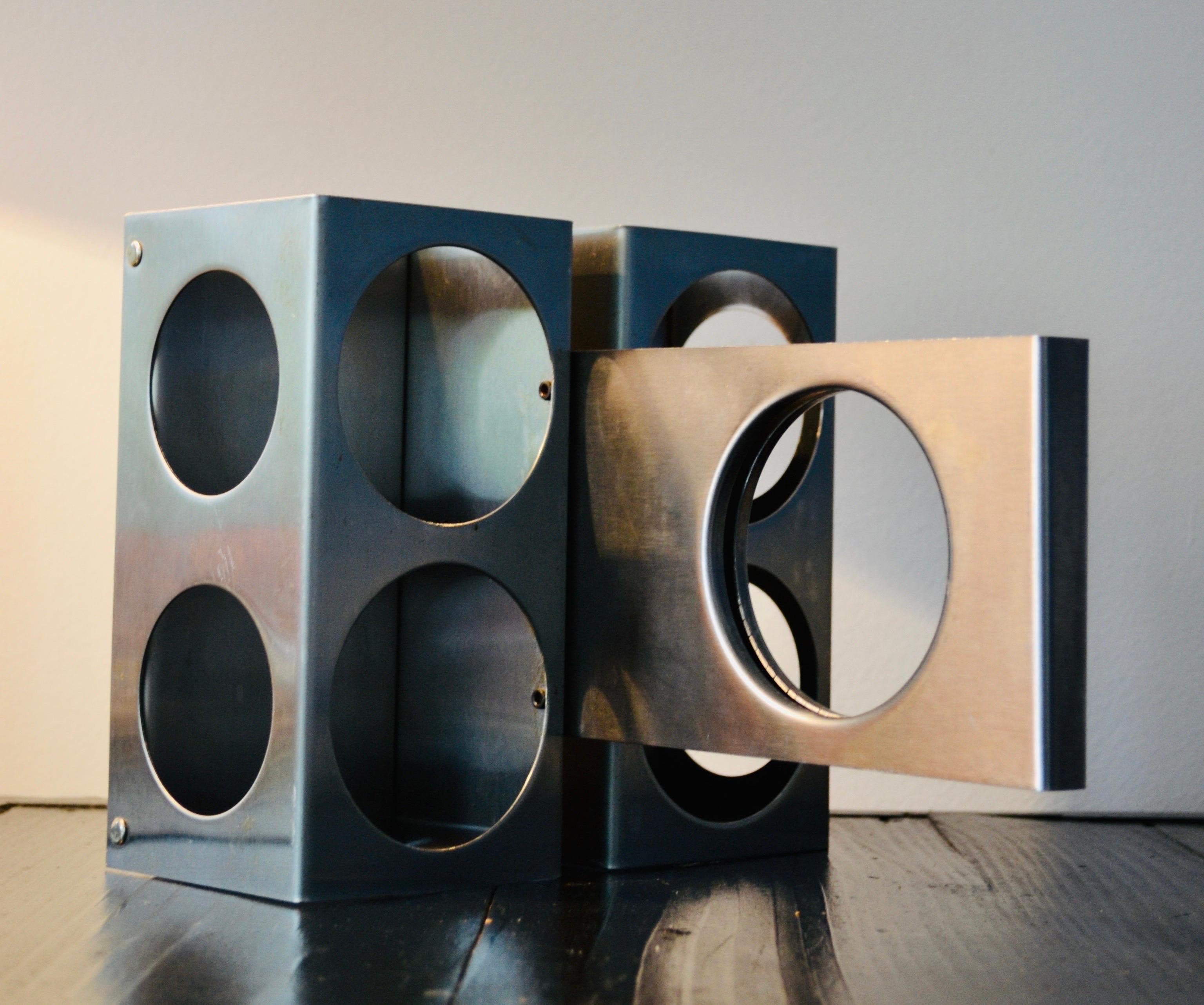 French A brushed steel wine rack  - François Monnet - France - 1970s For Sale