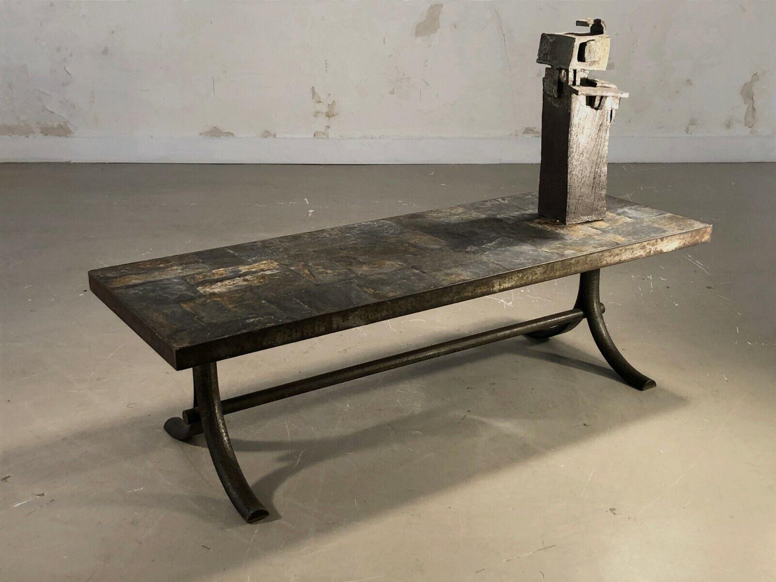 A BRUTALIST RUSTIC-POST-MODERN SEVENTIES COFFEE TABLE, France 1960-1970 For Sale 4