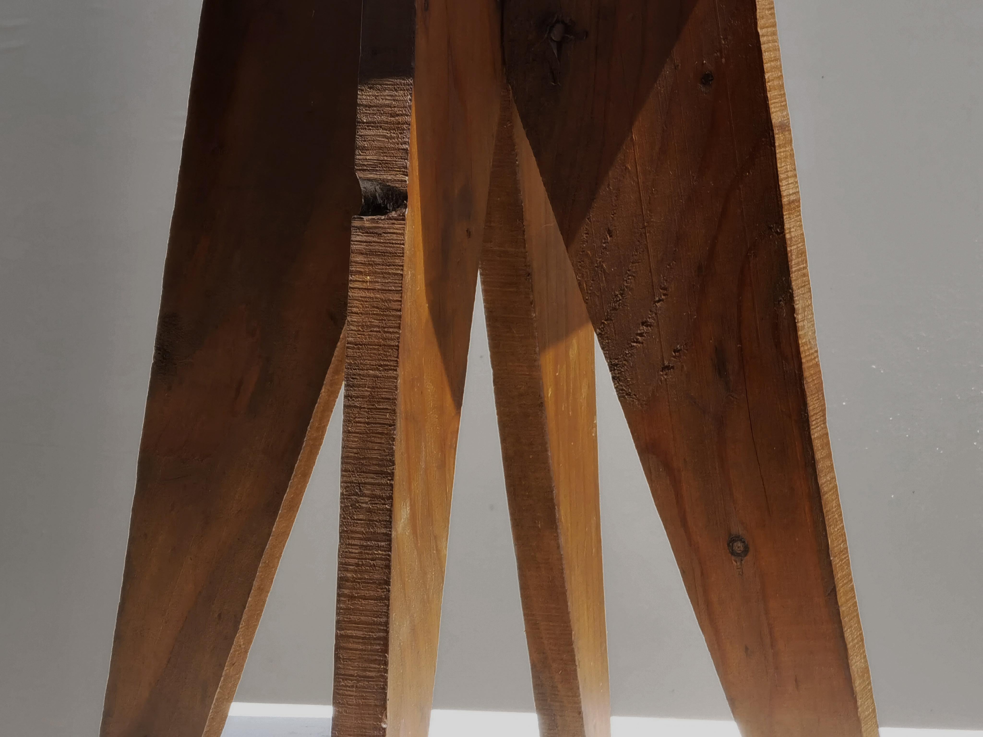 TABURETE o MESA auxiliar BRUTALISTA MODERNISTA DE MEDIO SIGLO, Francia 1950 Madera en venta