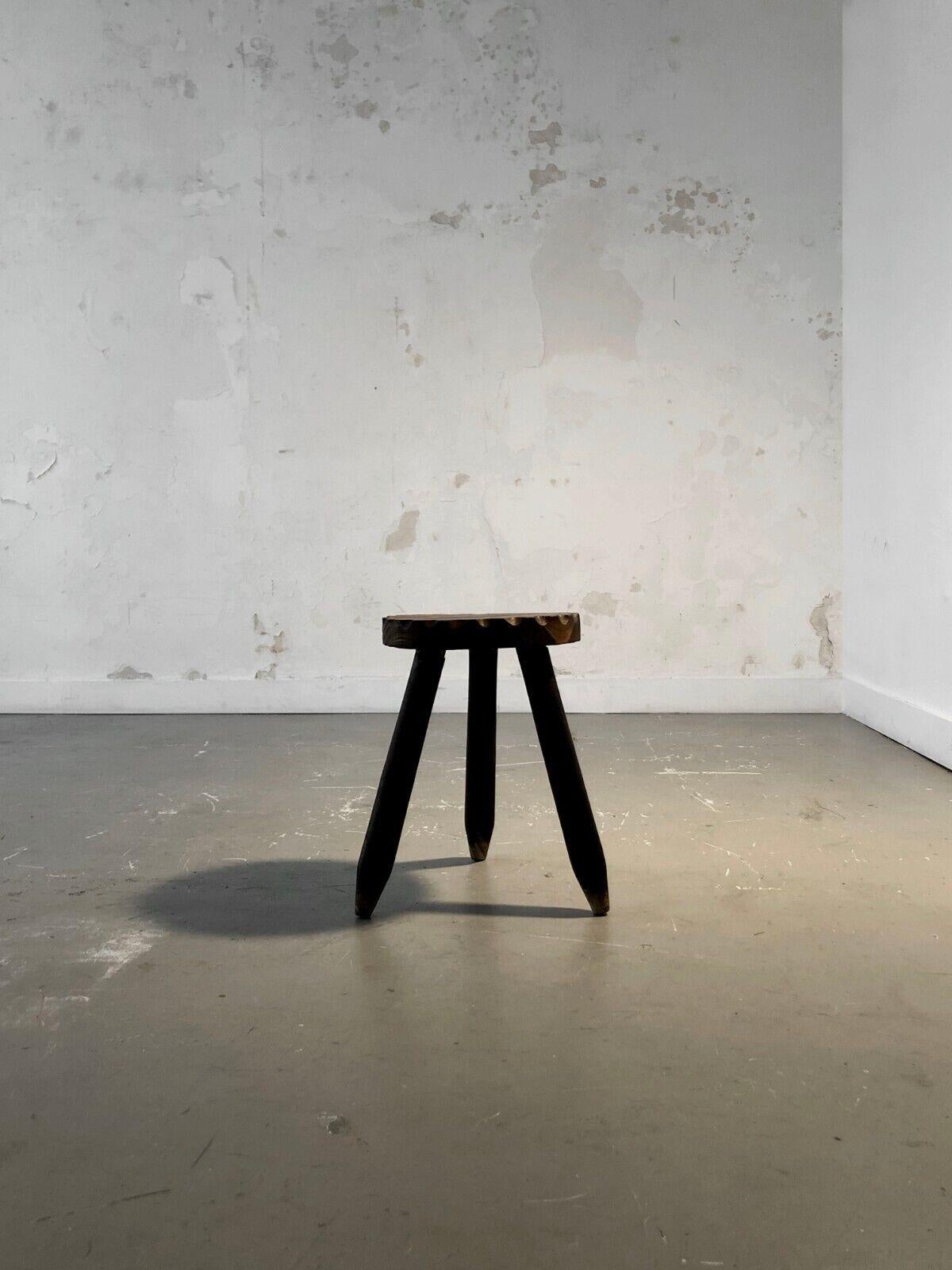 A BRUTALIST MID-CENTURY-MODERN RUSTIC STOOL, MAROLLES Style, France 1950 For Sale 4