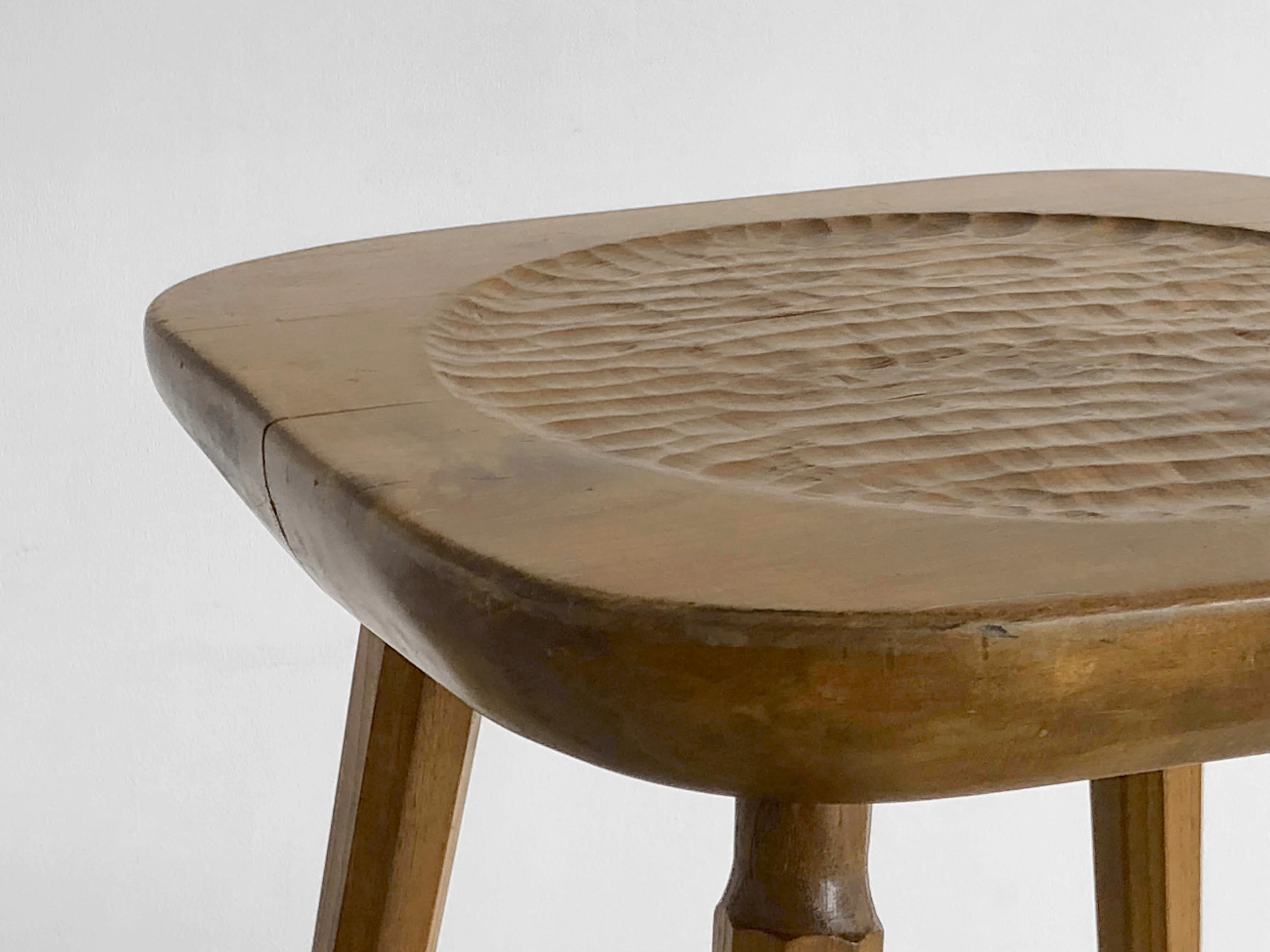 A BRUTALIST MID-CENTURY-MODERN RUSTIC STOOL/TABLE MAROLLES Style, Frankreich 1950 im Angebot 5