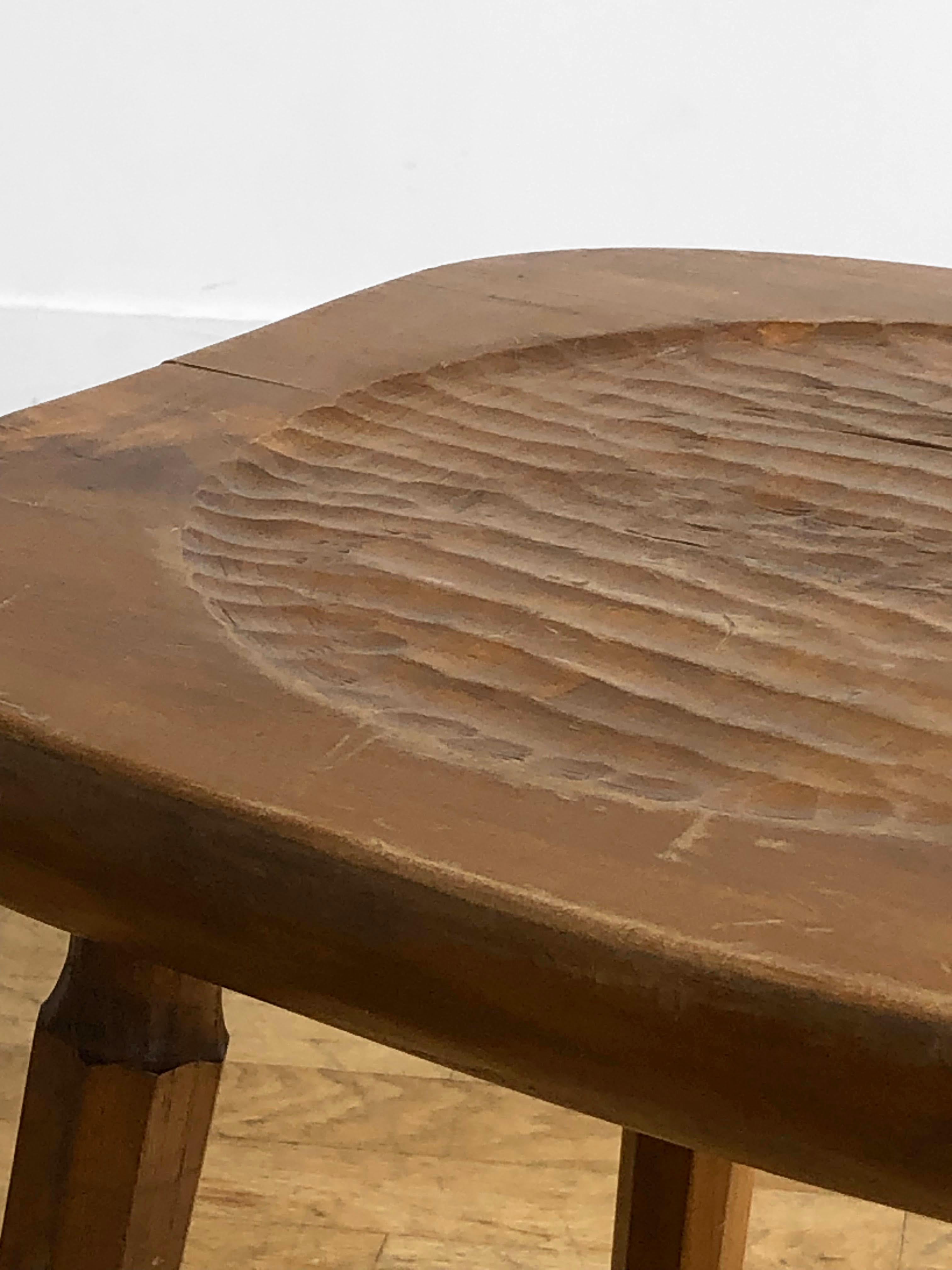 A BRUTALIST MID-CENTURY-MODERN RUSTIC STOOL/TABLE MAROLLES Style, Frankreich 1950 (Französisch) im Angebot