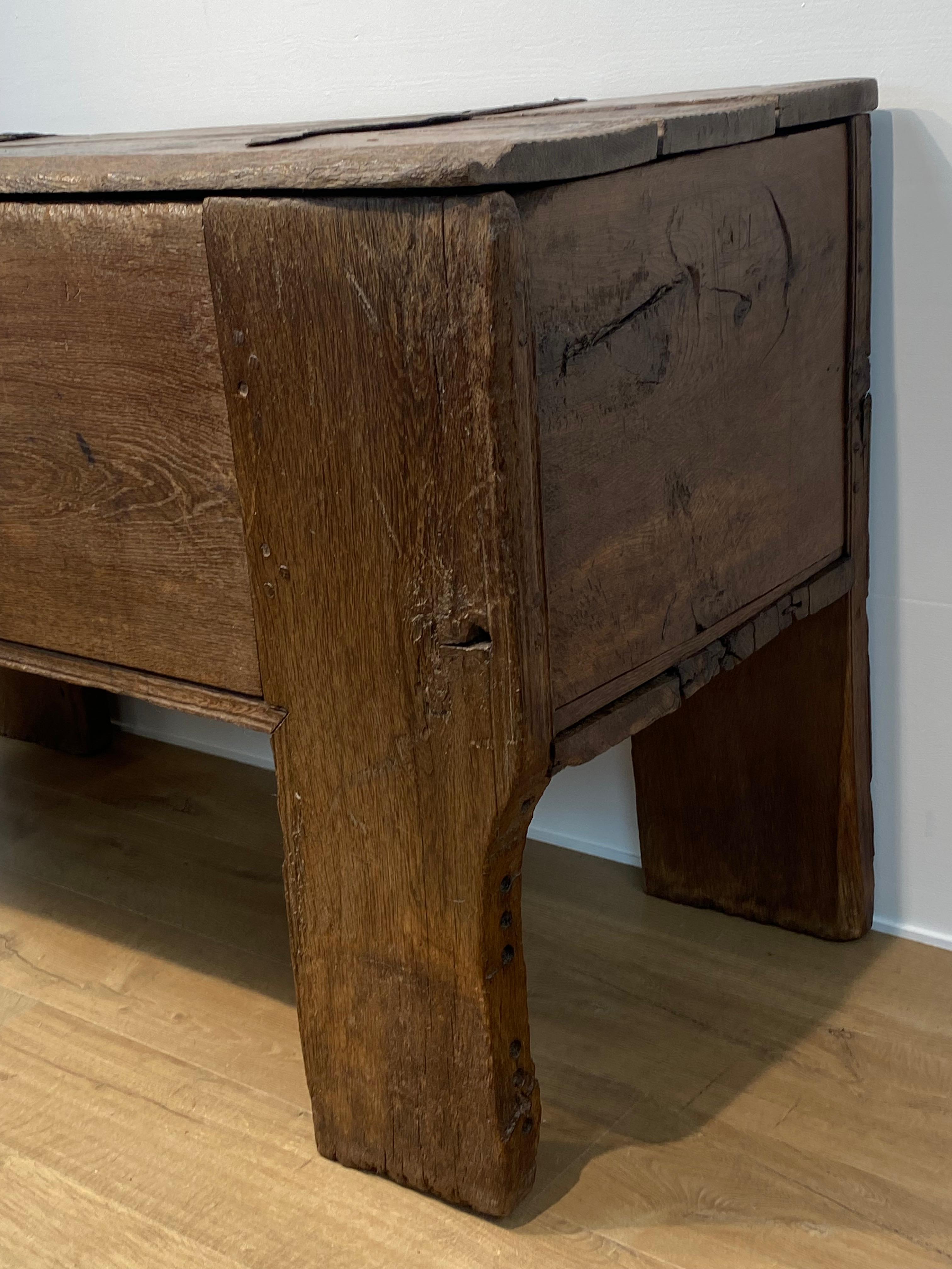 A BrutalistGothic Antique Chest in vendita 6