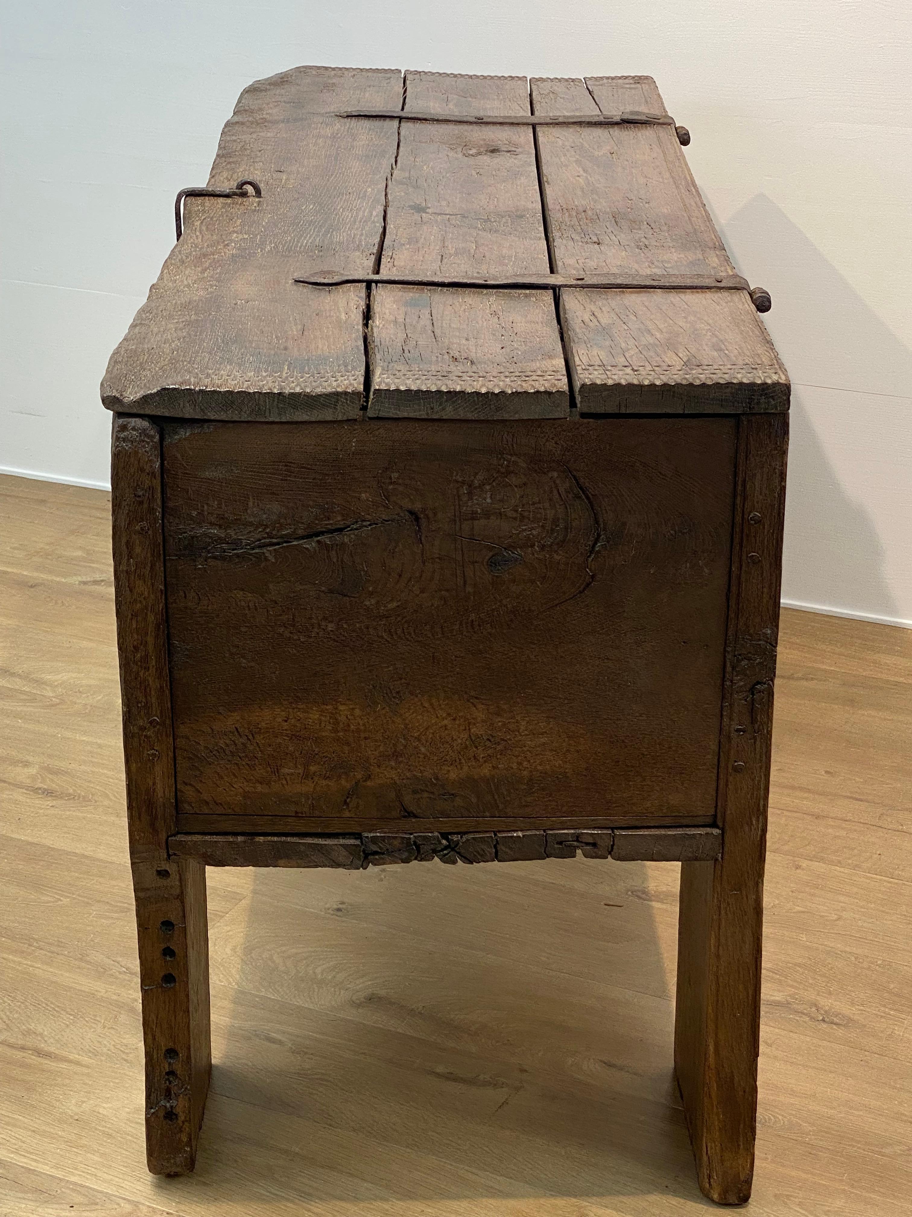 A BrutalistGothic Antique Chest in vendita 12