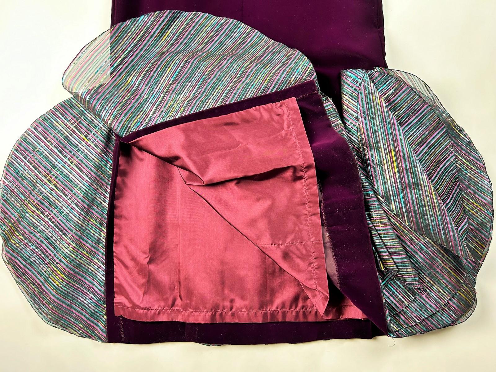 A burgundy velvet & lamé evening gown by Pierre Cardin Haute Couture Circa 1980 For Sale 10