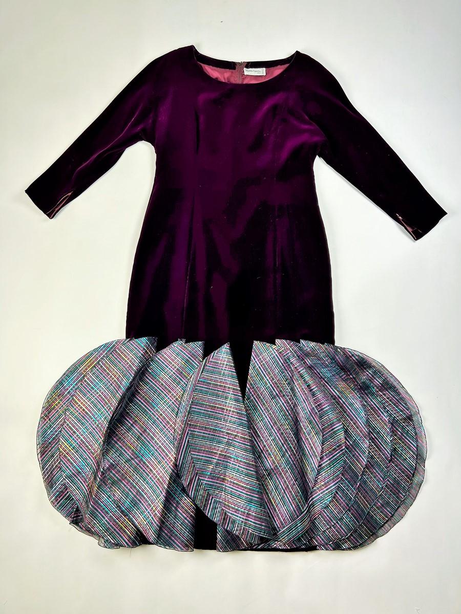 A burgundy velvet & lamé evening gown by Pierre Cardin Haute Couture Circa 1980 For Sale 11