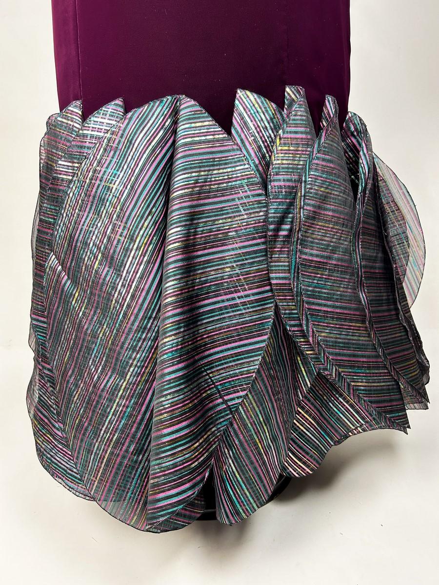 Ein burgunderrotes Abendkleid aus Samt und Lamé von Pierre Cardin Haute Couture CIRCA 1980 im Angebot 1