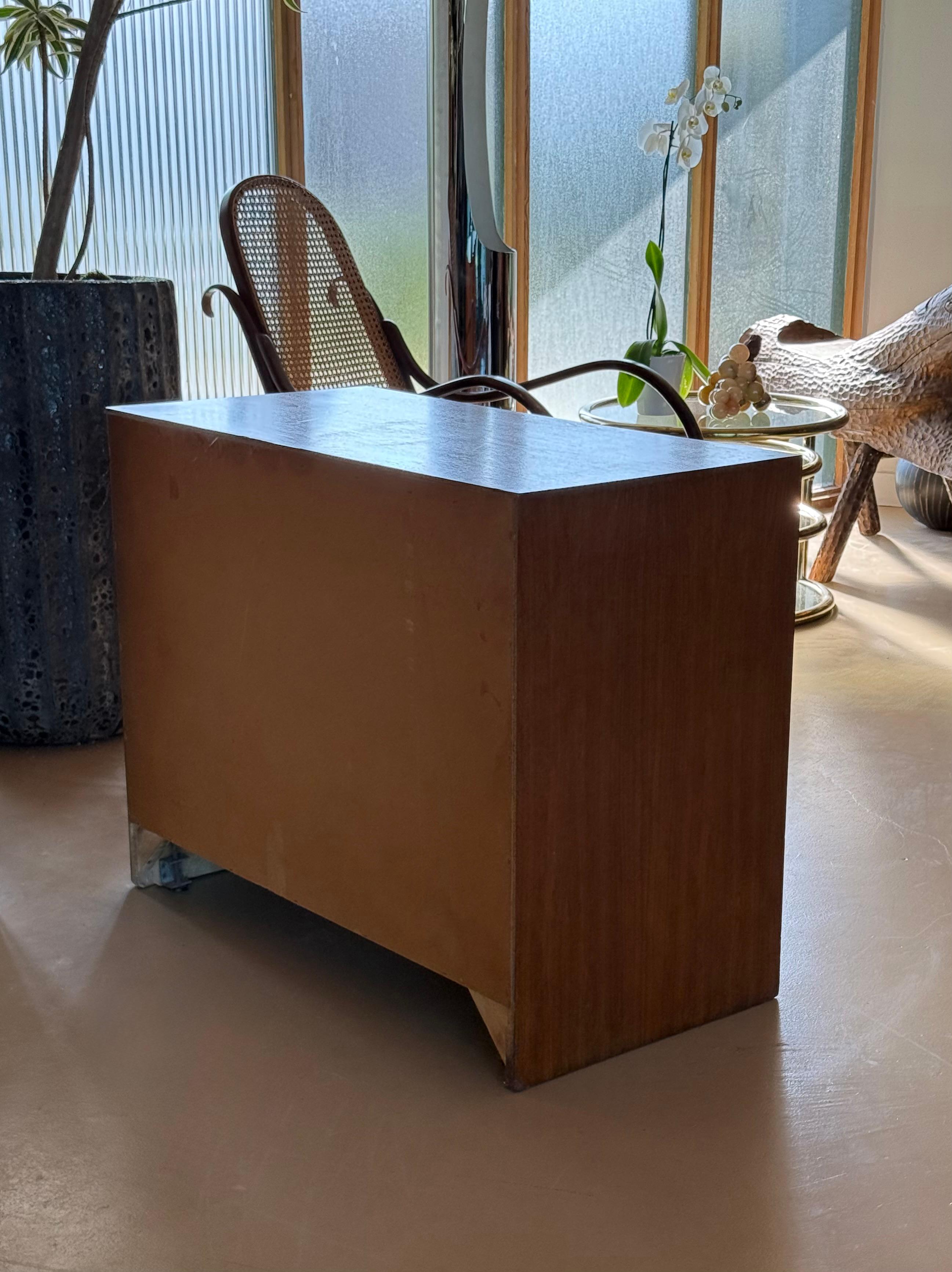 Armadio/cassettiera in legno di radica e cromo di Milo Baughman, circa 1970 in vendita 6