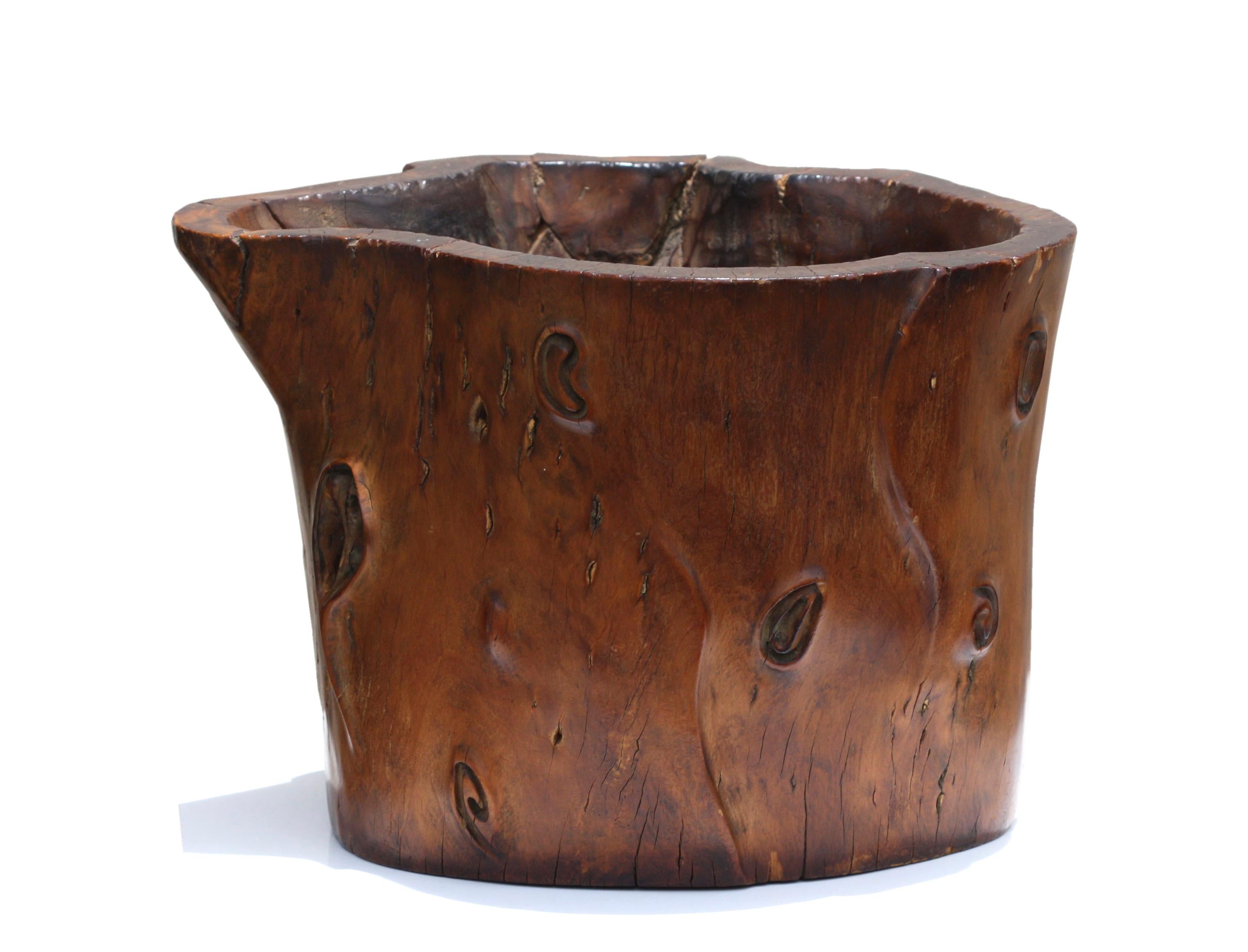 Pot à pinceaux en broussin de bois de ronce, dynastie Qing Bon état - En vente à West Palm Beach, FL