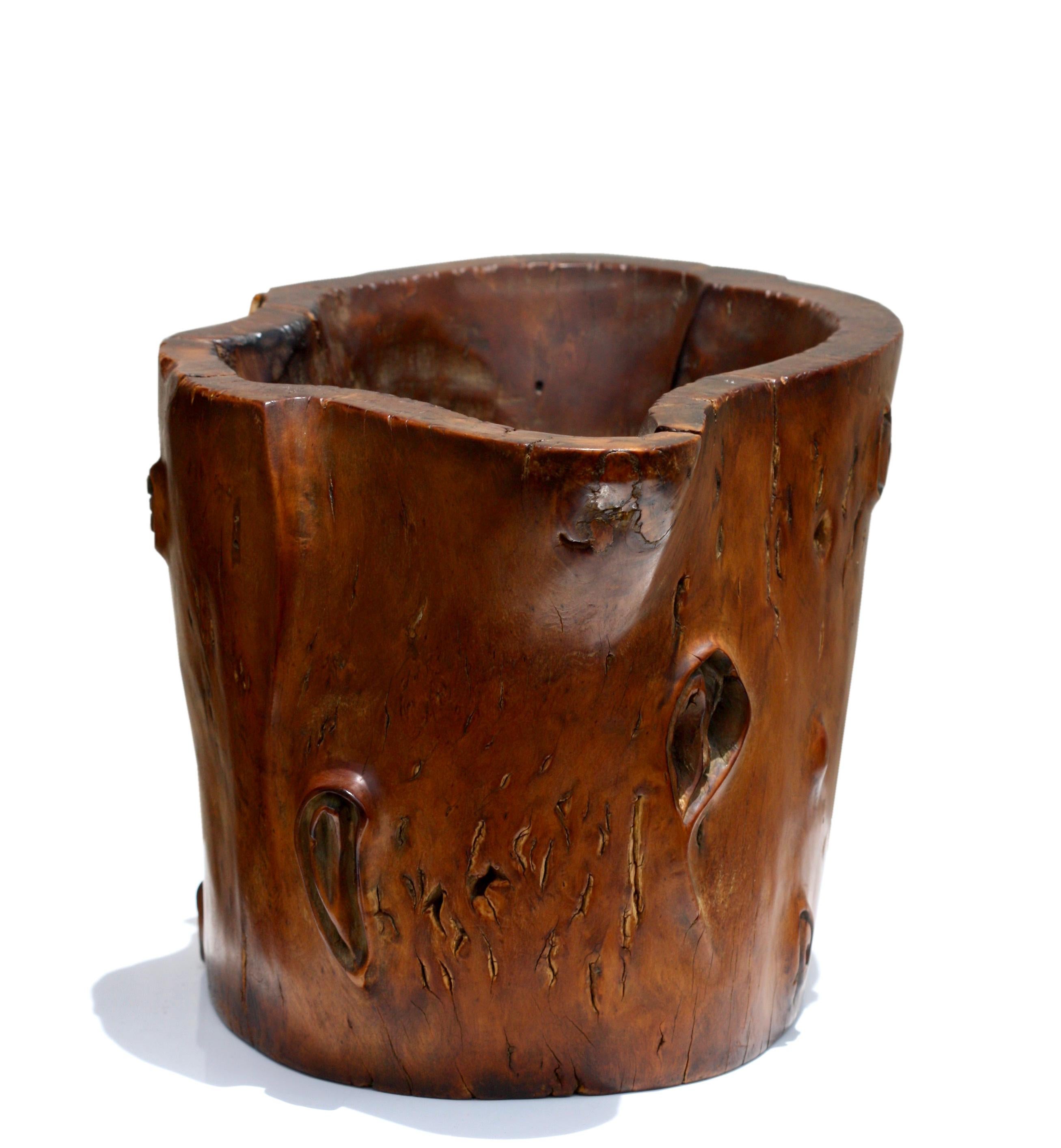 Pot à pinceaux en broussin de bois de ronce, dynastie Qing en vente 4