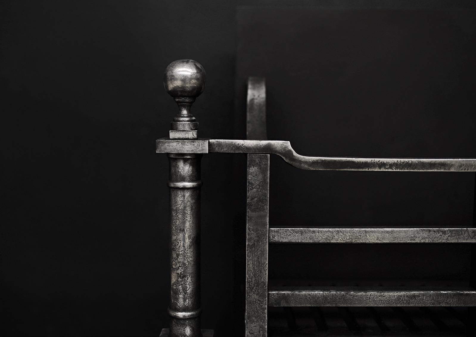 A Burnished Steel Firegrate in the Georgian Manner In Good Condition For Sale In London, GB
