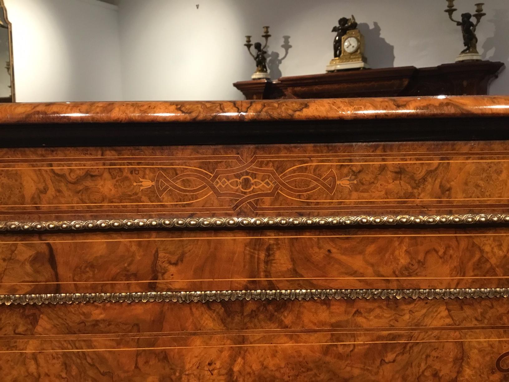 Burr Walnut and Marquetry Inlaid Victorian Period Credenza In Excellent Condition For Sale In Darwen, GB