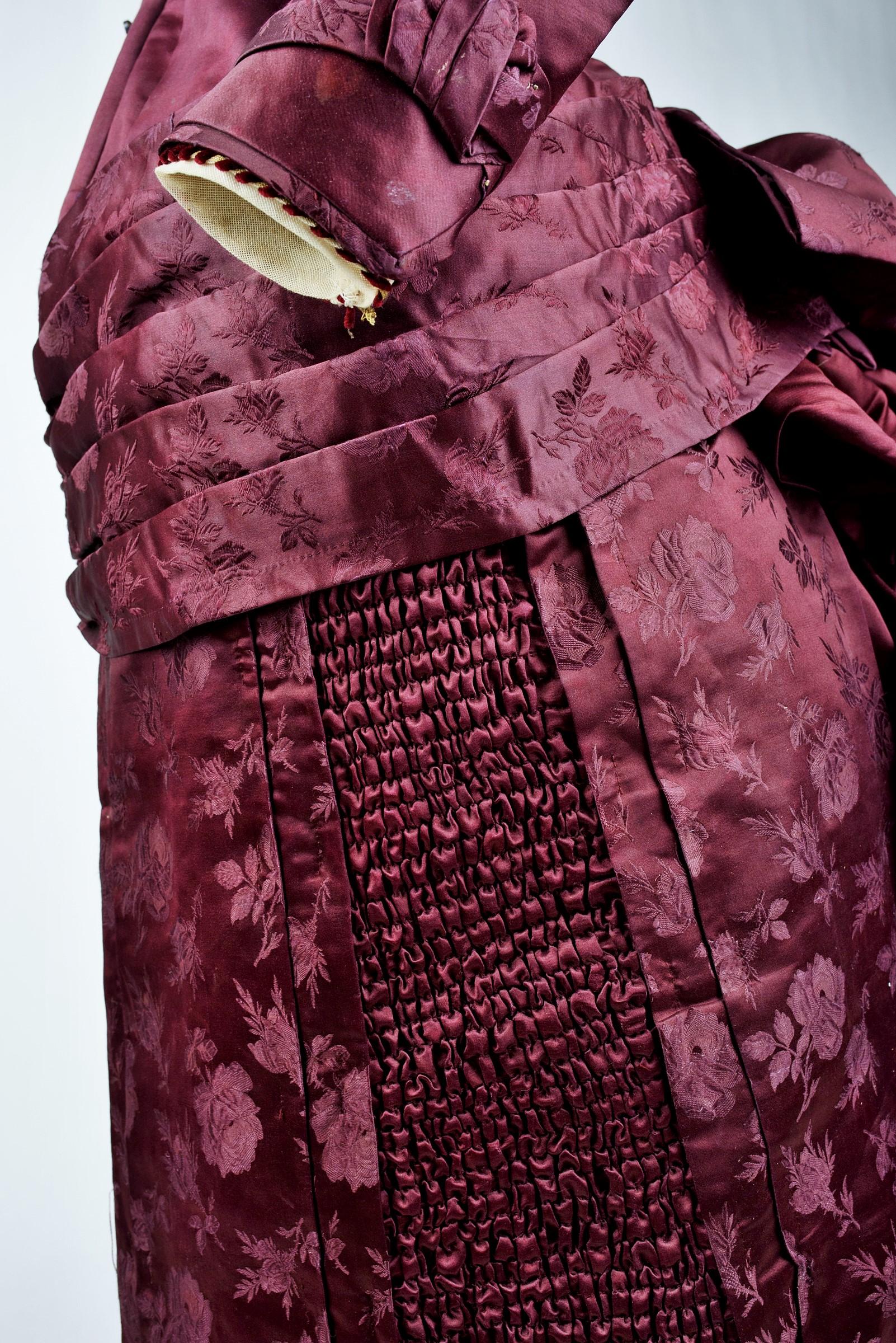 A Bustle Cage Princess line Day Dress in Burgundy satin - France Circa 1885 8