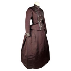 Antique A Bustle cage silk faille Dress with bodice and skirt - France Circa 1890