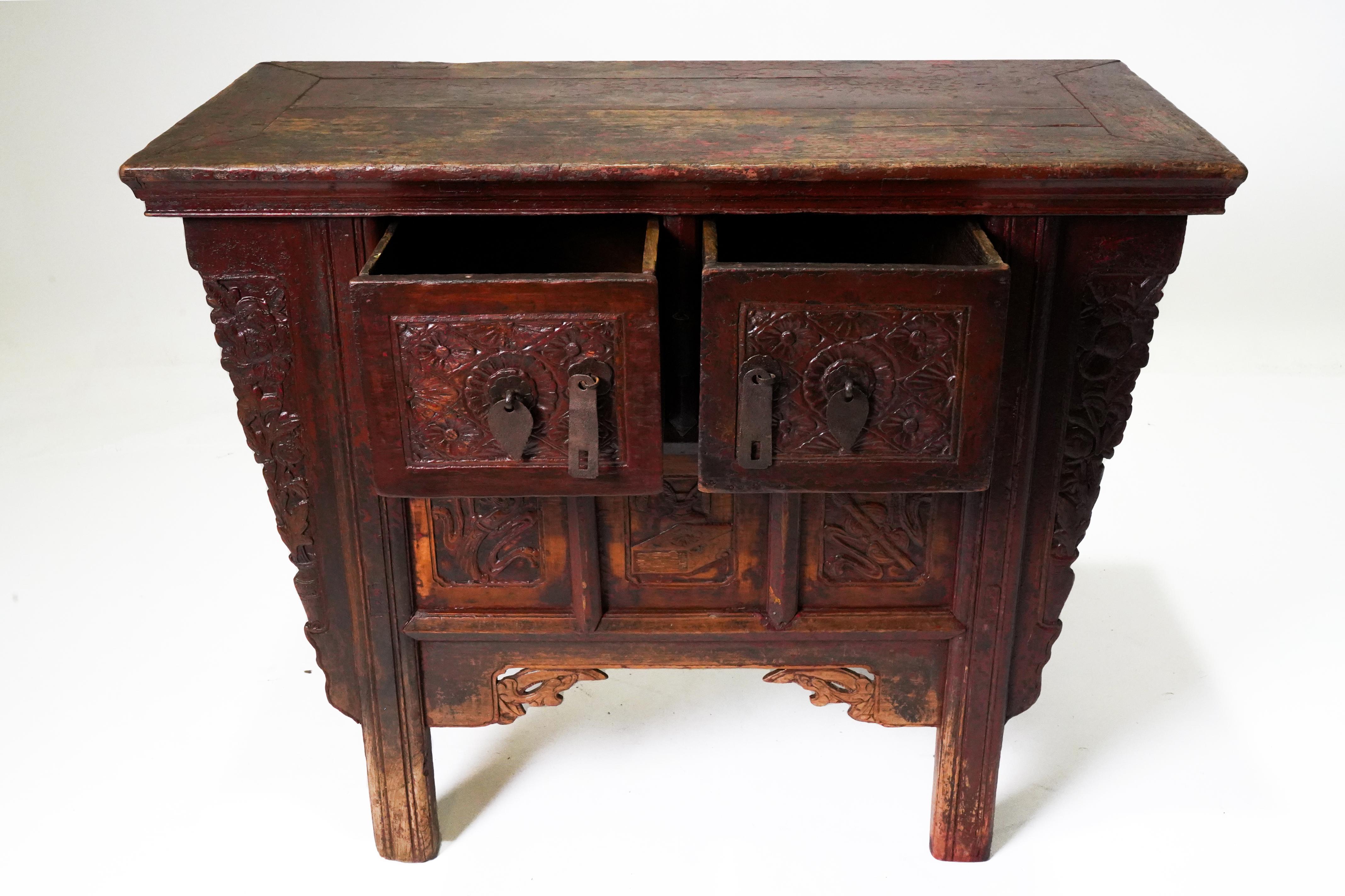 Chinese A Butterfly Style Storage Chest with Original Patina For Sale
