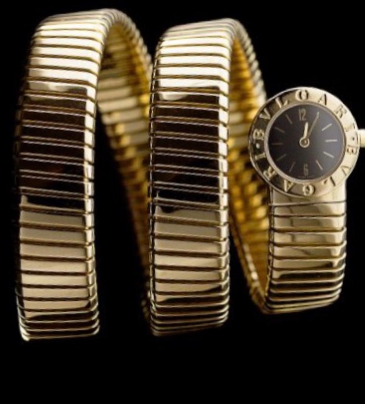 Due to Bulgari’s very distinct style, their jewelry is easily recognizable making it very trendy. One of their most recognizable collections is the Serpenti. The central motif of this collection is the snake, which symbolizes rebirth and
