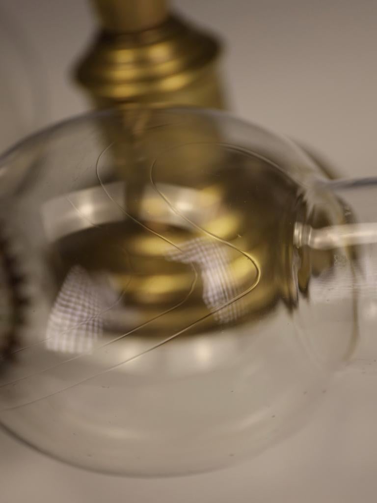 A C Paris Breveté Lampade a candela a molla in ottone, fine XIX secolo. in vendita 10