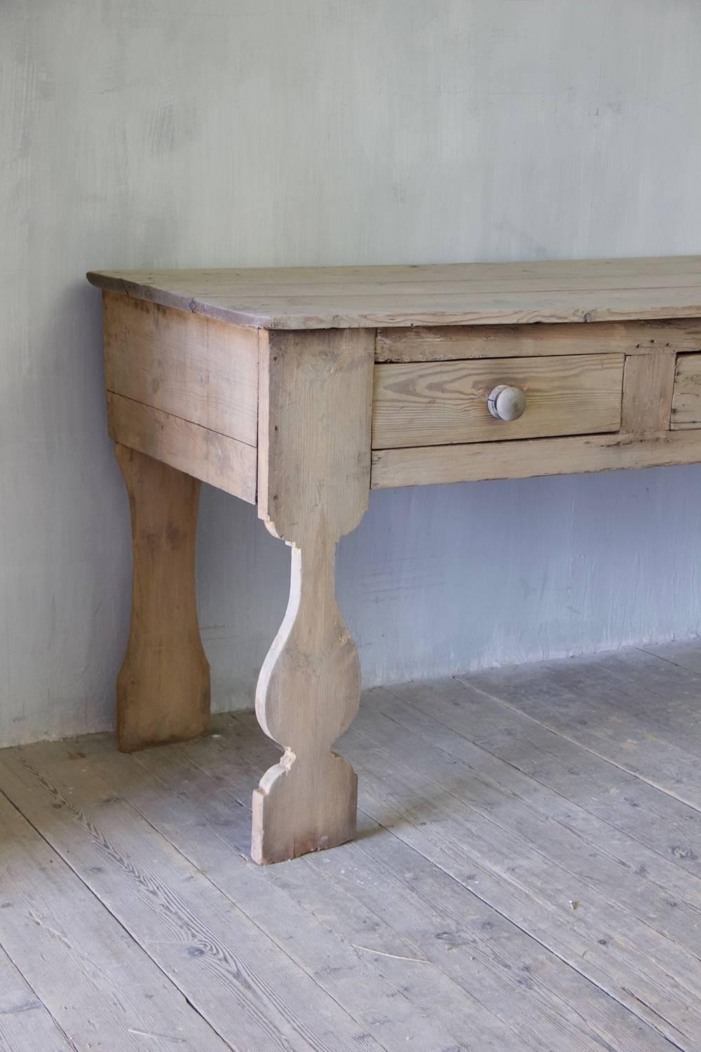 18th Century English Dresser Base In Good Condition In Stamford, GB