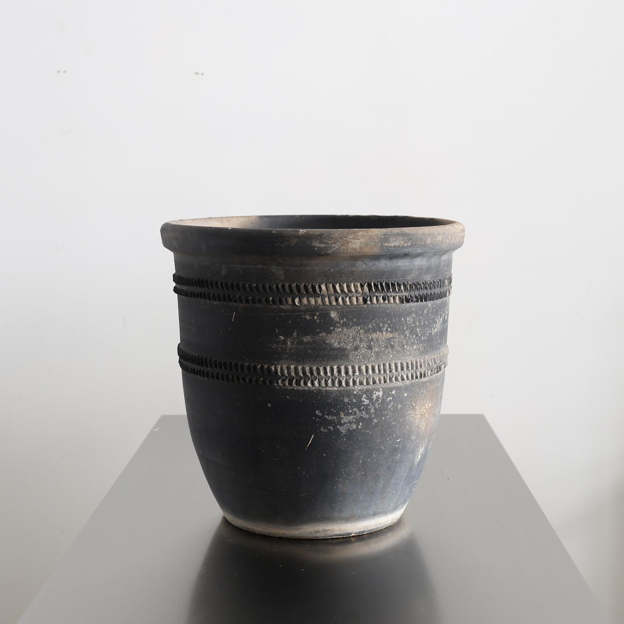 A C.C. Wabi Catalan Black Cosi pot Bon état - En vente à London, GB