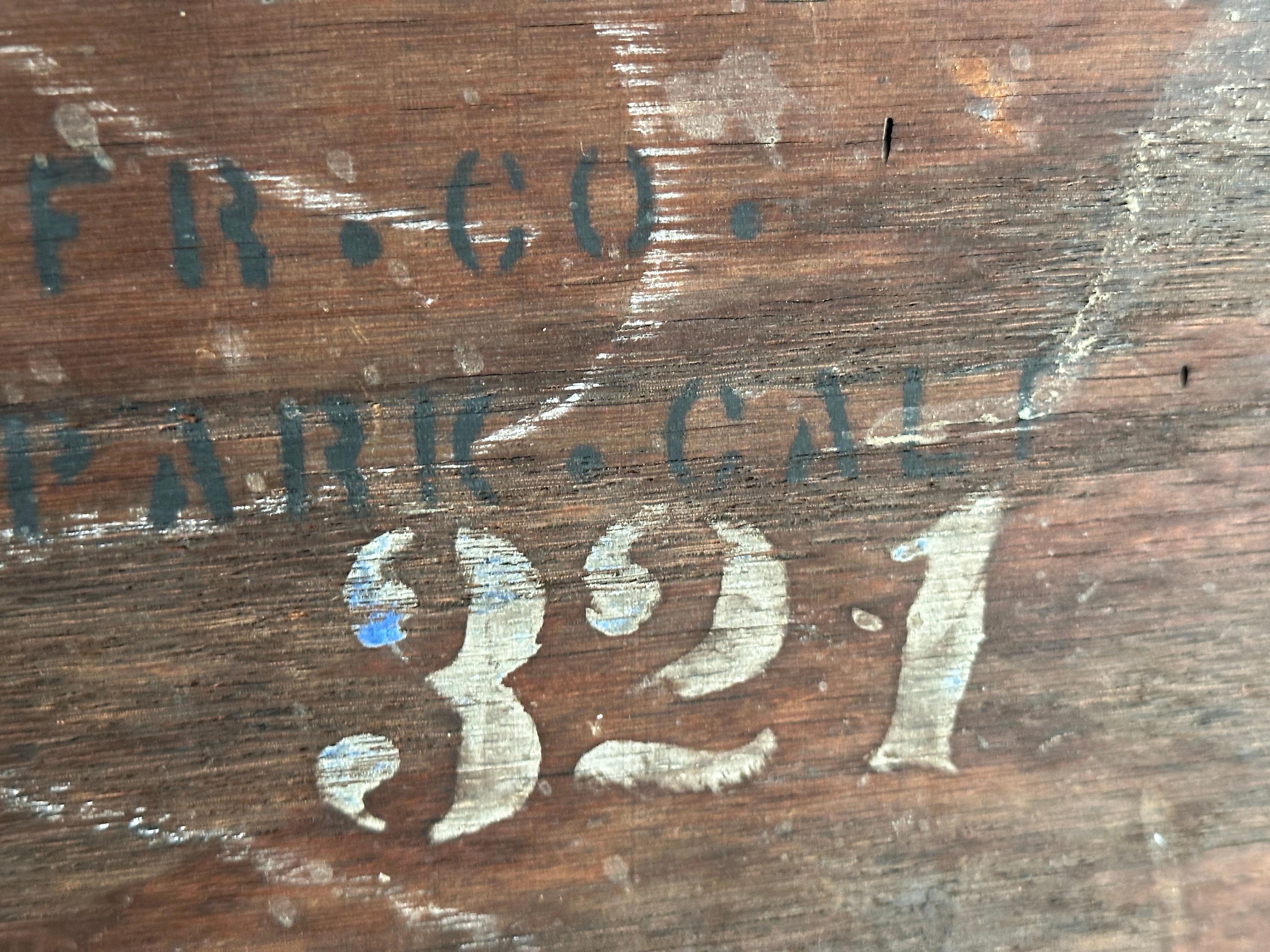 Amerikanischer Tiger Oak Beistelltisch aus den 1920er Jahren, schöne Patina im Angebot 2