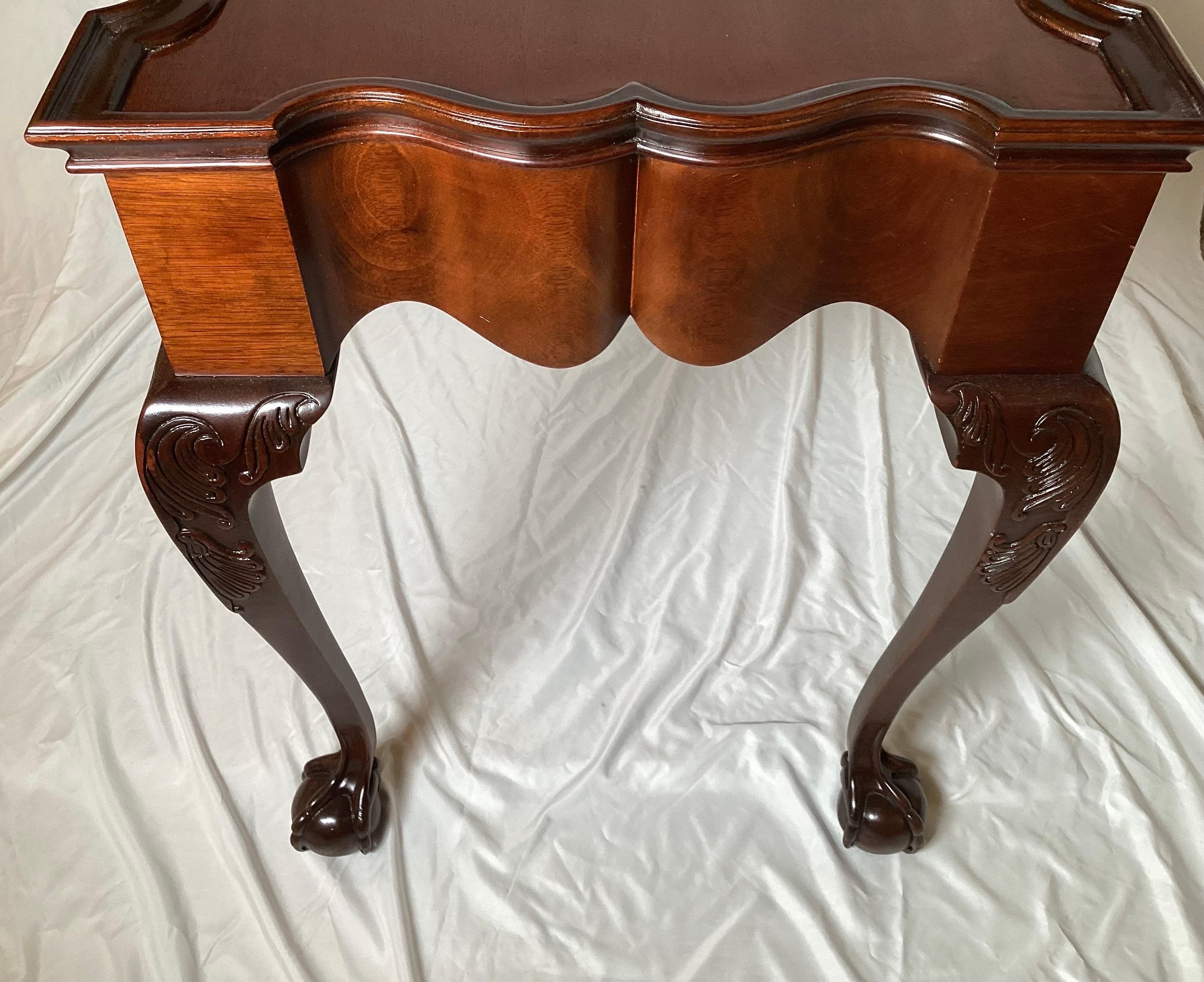 A Cabinet Maker Mahogany Table style from the John Goddard Table  For Sale 1