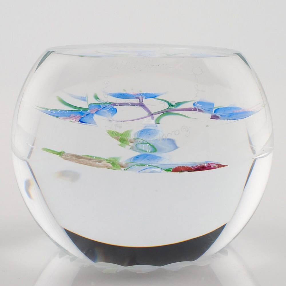A Caithness Whitefriars Allan Scott Orchids Lampwork Paperweight 1990 In Good Condition For Sale In Tunbridge Wells, GB