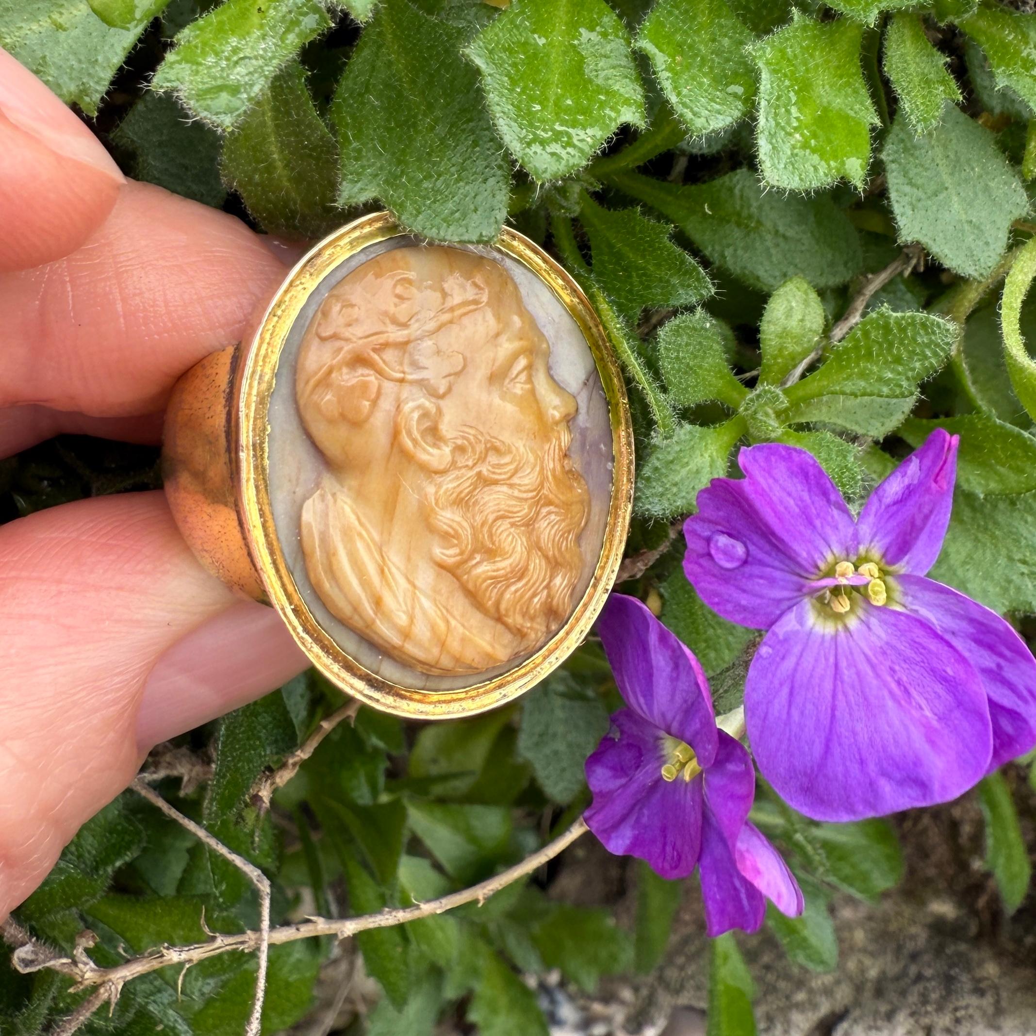 Ein Kameenring mit der Darstellung von Bacchus.  Italien oder England, um 1800-1820. im Angebot 7