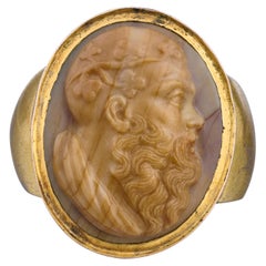 Anello con cammeo raffigurante Bacco.  Italia o Inghilterra, circa 1800-1820.