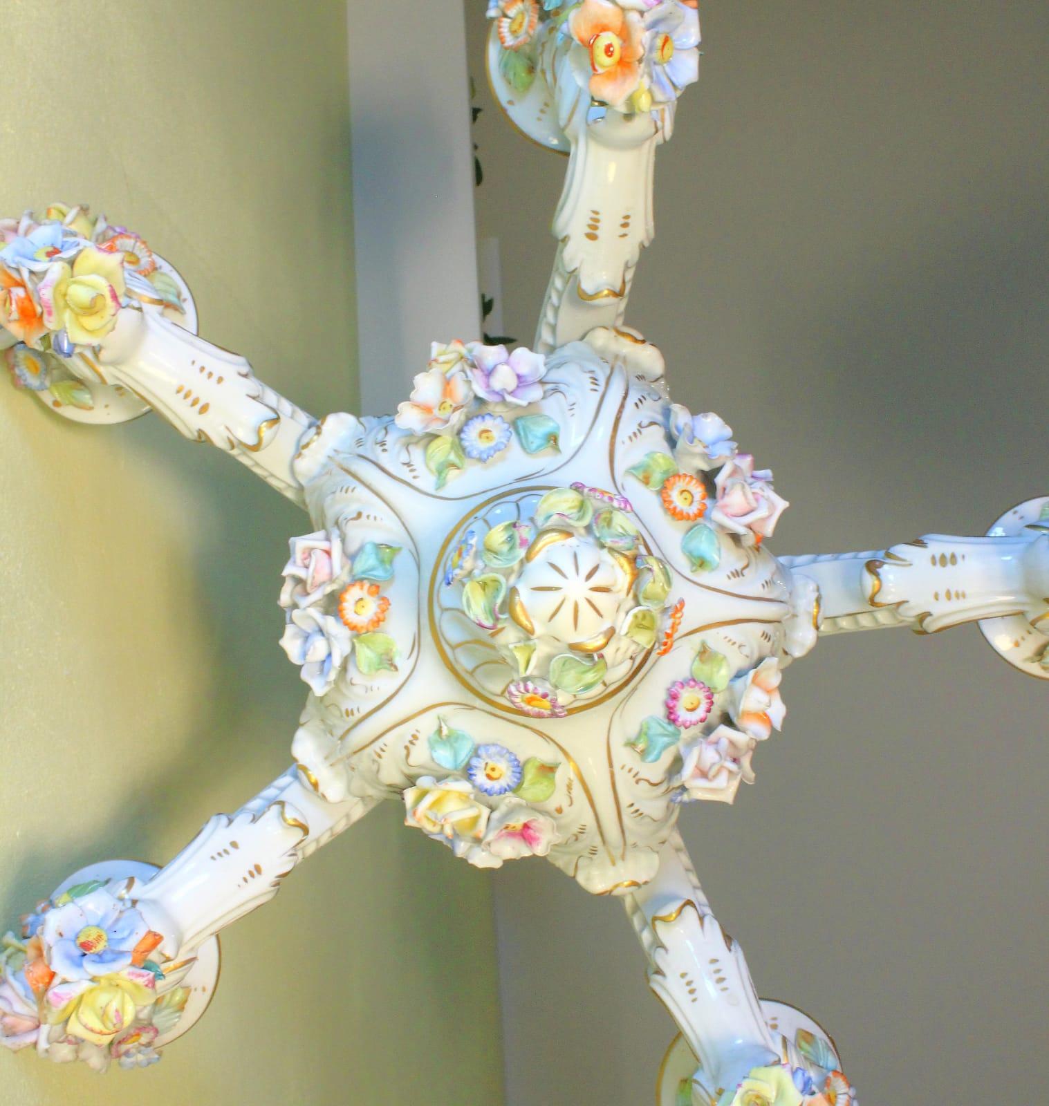 A Capodimonte porcelain chandelier 7