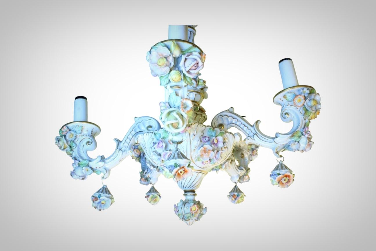 20th Century A Capodimonte porcelain chandelier